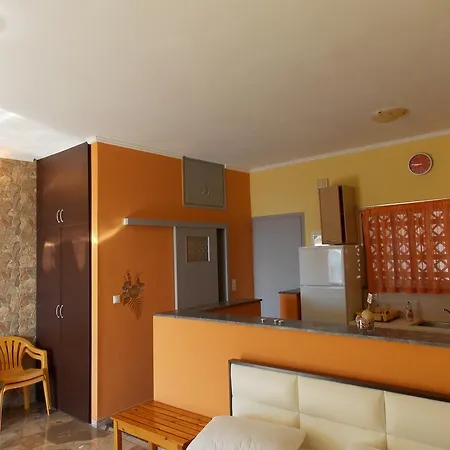 Apartment Zavitsa Xiropigado