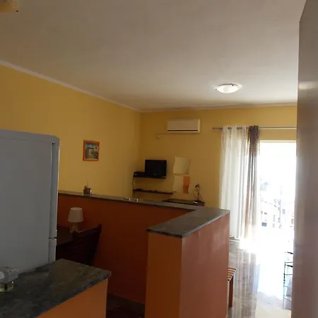 Apartment Zavitsa *